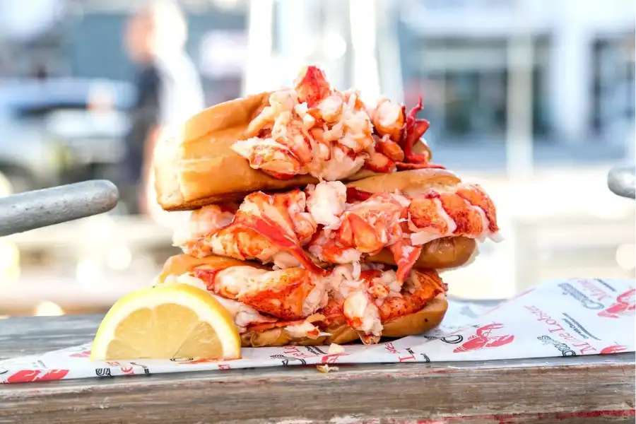 Cousins Maine Lobster food truck